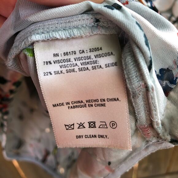 Anthropologie Maeve Top Umi Wrap Blouse Floral Small Velvet Burnout Embossed - Picture 8 of 11